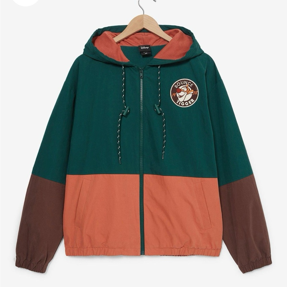Tigger Windbreaker. NWT . Size M . Offers welcome!